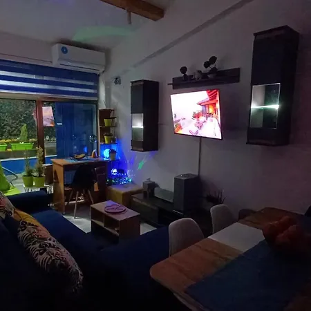 Nitro 1 Premium Cozy - Wine Tasting - Souvenir - Art Gallery - Private Guided Tours - Relaxing - Romantic סקופיה