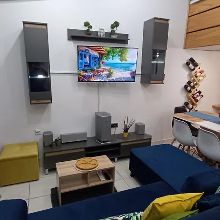 דירה Nitro 1 Premium Cozy - Wine Tasting - Souvenir - Art Gallery - Private Guided Tours - Relaxing - Romantic סקופיה