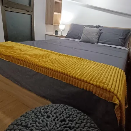 Nitro 1 Premium Cozy - Wine Tasting - Souvenir - Art Gallery - Private Guided Tours - Relaxing - Romantic Apartamento Escópia