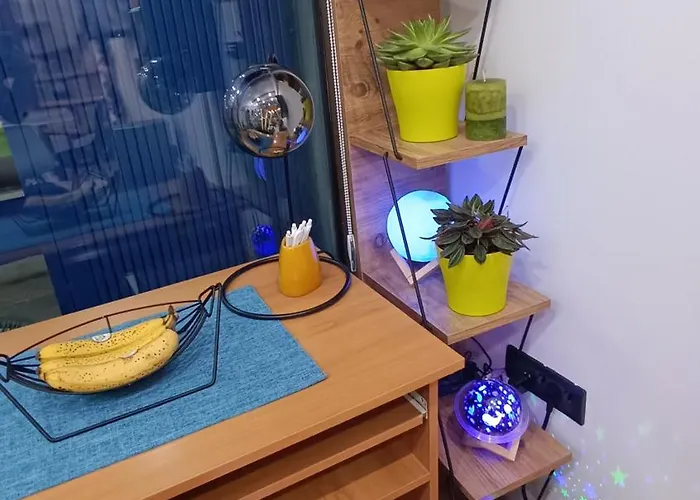 Nitro 1 Premium Cozy - Wine Tasting - Souvenir - Art Gallery - Private Guided Tours - Relaxing - Romantic Appartement Skopje