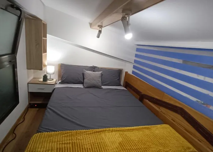 Nitro 1 Premium Cozy - Wine Tasting - Souvenir - Art Gallery - Private Guided Tours - Relaxing - Romantic Apartment Skopje