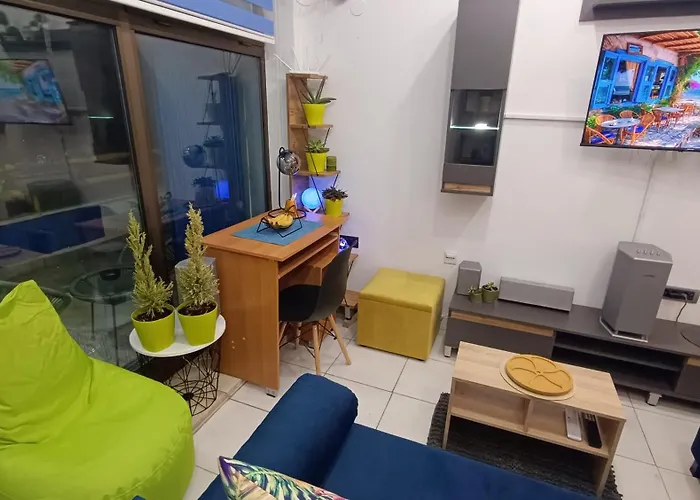 Apartment Nitro 1 Premium Cozy - Wine Tasting - Souvenir - Art Gallery - Private Guided Tours - Relaxing - Romantic Skopje