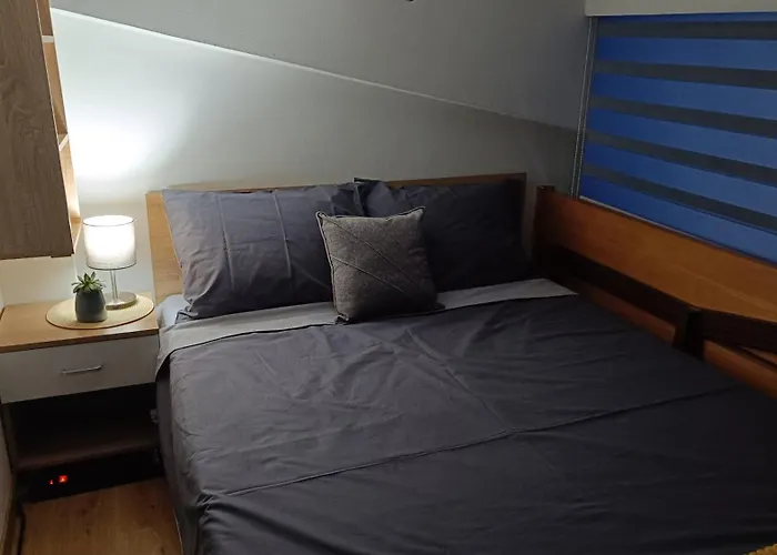 Nitro 1 Premium Cozy - Wine Tasting - Souvenir - Art Gallery - Private Guided Tours - Relaxing - Romantic