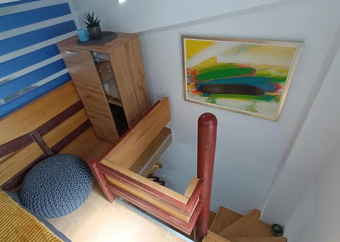 Nitro 1 Premium Cozy - Wine Tasting - Souvenir - Art Gallery - Private Guided Tours - Relaxing - Romantic *