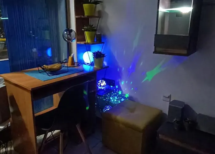 Nitro 1 Premium Cozy - Wine Tasting - Souvenir - Art Gallery - Private Guided Tours - Relaxing - Romantic * Skopje