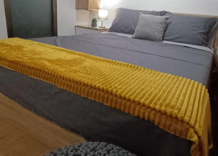 Nitro 1 Premium Cozy - Wine Tasting - Souvenir - Art Gallery - Private Guided Tours - Relaxing - Romantic Apartment Skopje