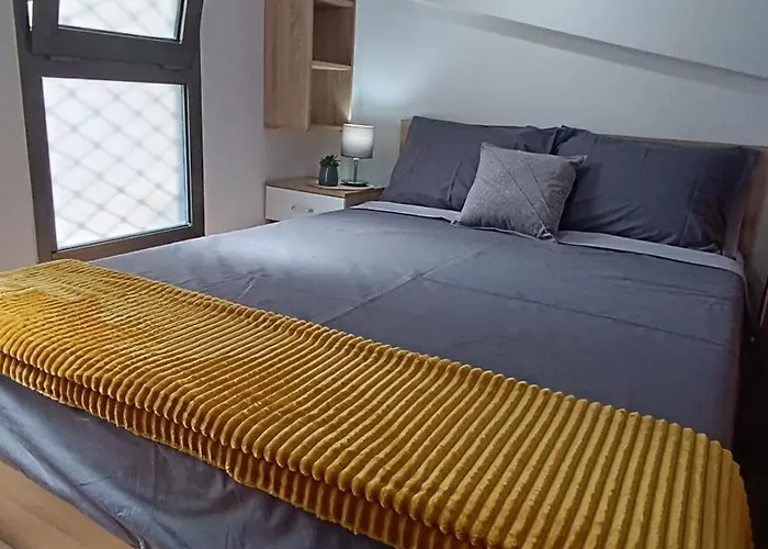 Nitro 1 Premium Cozy - Wine Tasting - Souvenir - Art Gallery - Private Guided Tours - Relaxing - Romantic Skopje