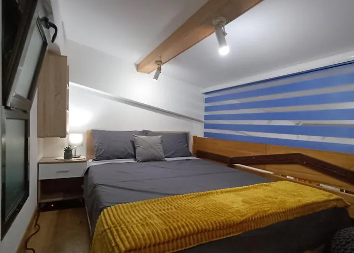 Nitro 1 Premium Cozy - Wine Tasting - Souvenir - Art Gallery - Private Guided Tours - Relaxing - Romantic Apartment *